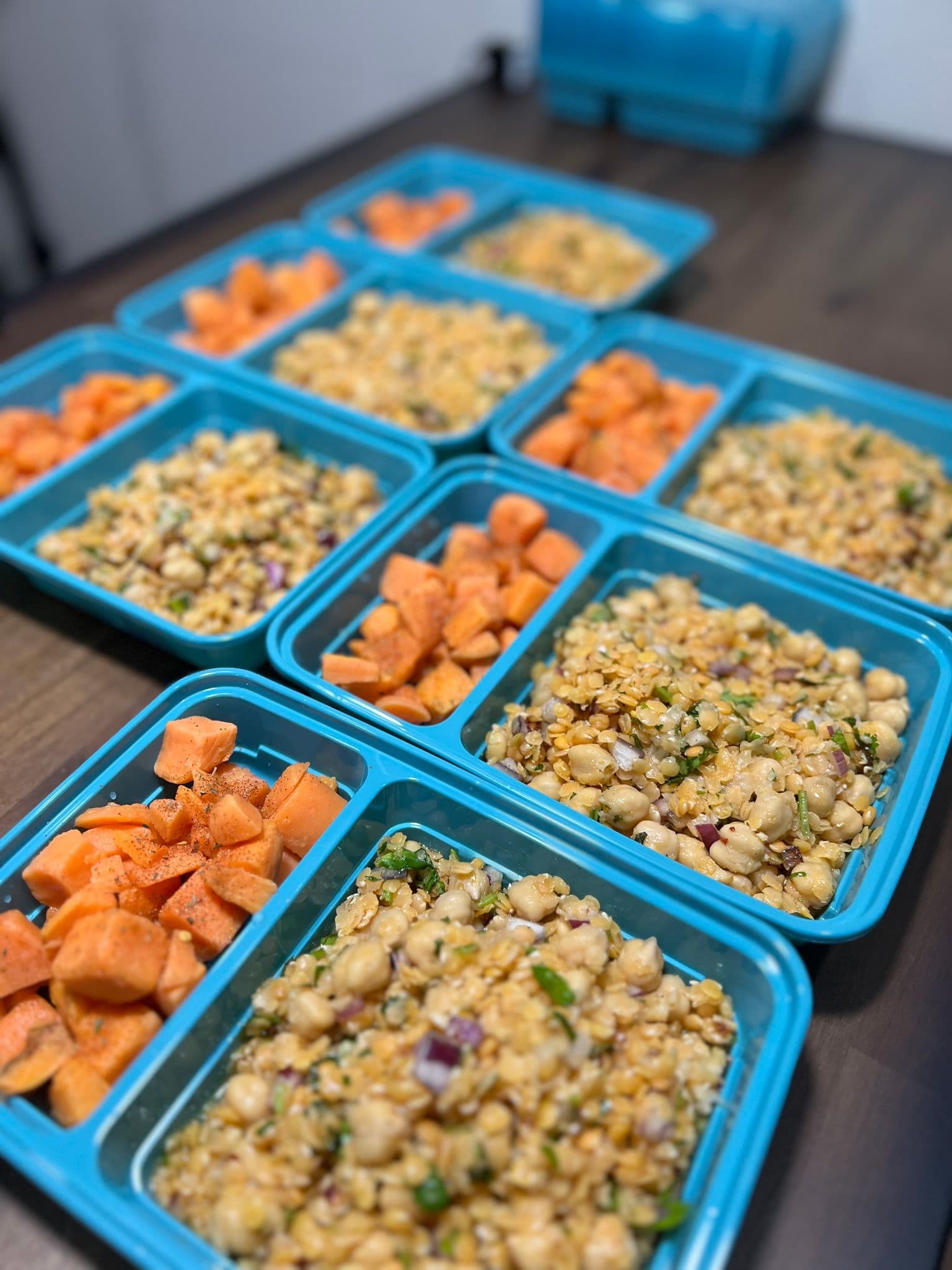 Manhattan House Dining Craft