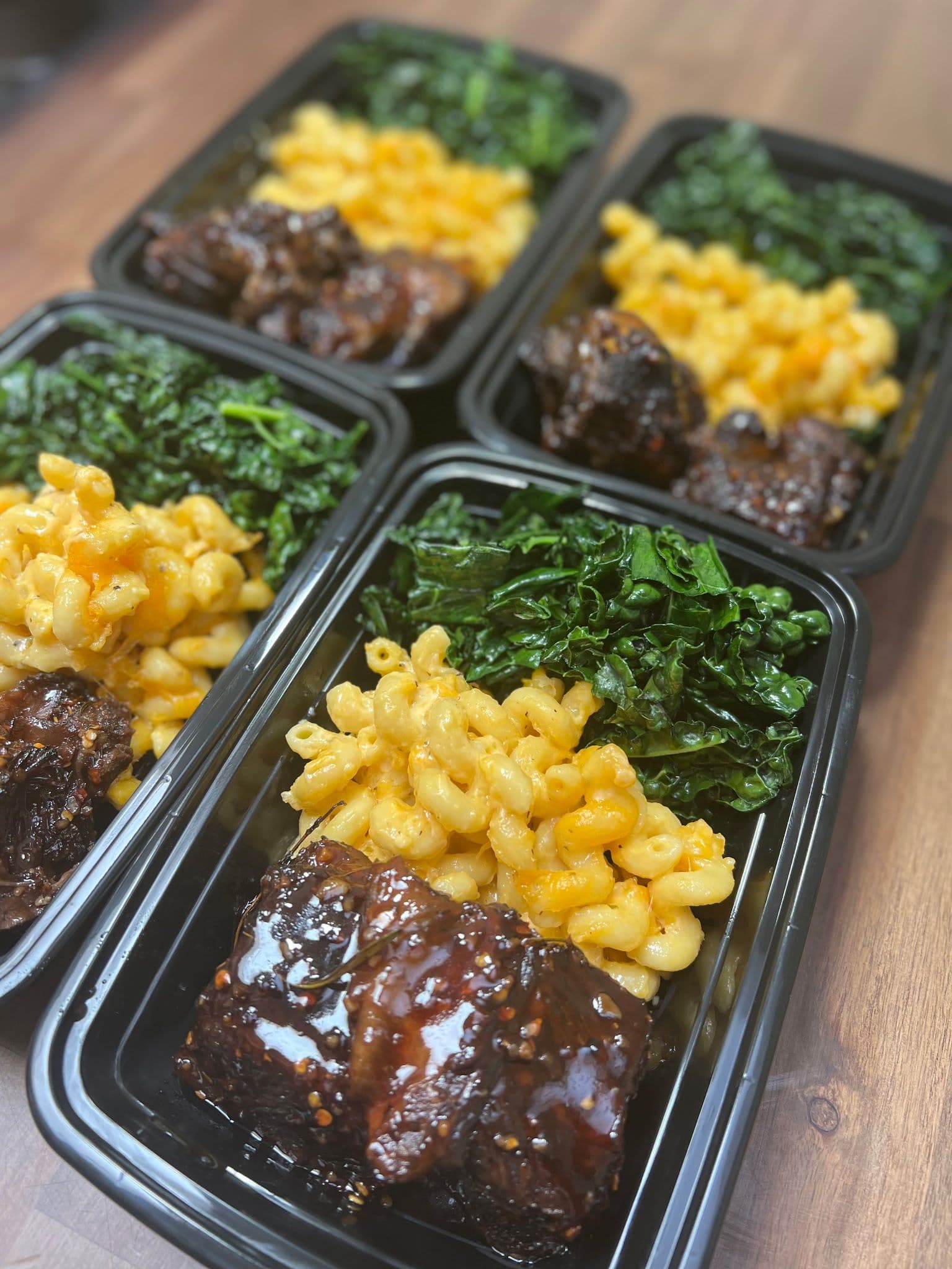 Manhattan House Dining Craft