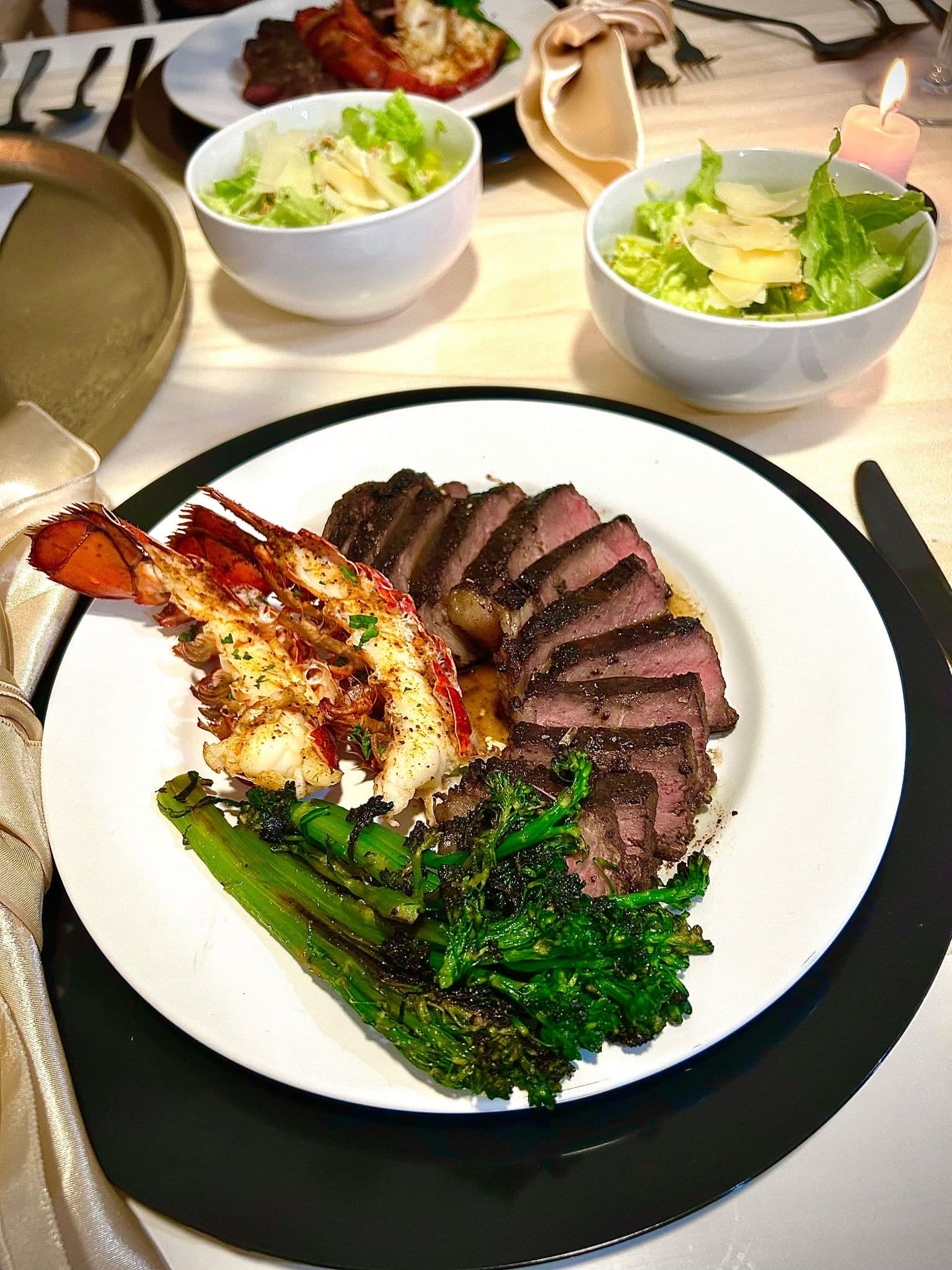 Manhattan House Dining Craft